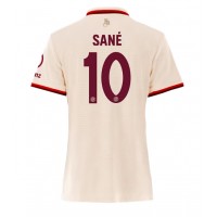 Camisa de Futebol Bayern Munich Leroy Sane #10 Equipamento Alternativo Mulheres 2024-25 Manga Curta